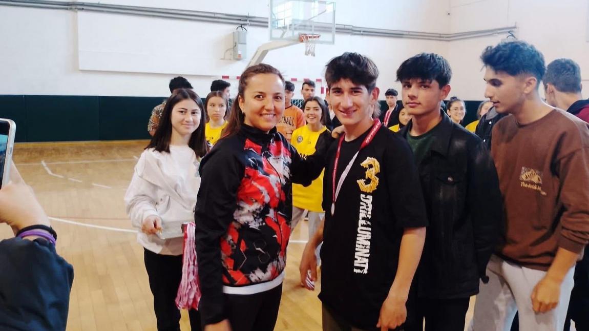 Futsal Turnuvasında Okulumuz Başarıları